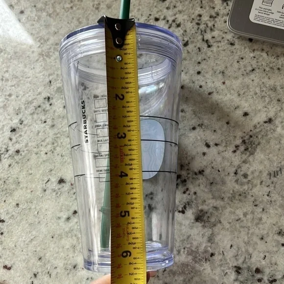 Starbucks Grande 16oz Cold Cup Clear Tumbler Traveler With Green Straw - Picture 7 of 7